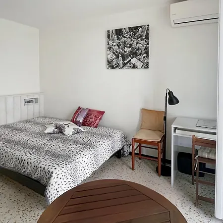 Comfortable And Spacious In Apartment Cannes